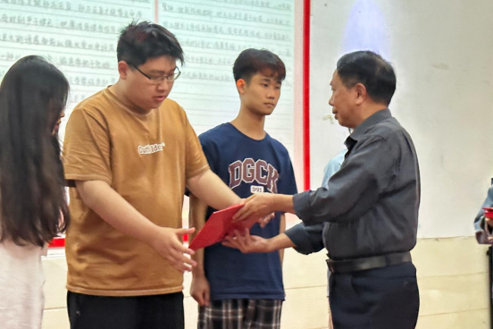 “廉潔潤初心·鑄魂擔使命”——第八屆高校廉潔教育系列活動頒獎典禮 “廉潔潤初心·鑄魂擔使命”——第八屆高校廉潔教育系列活動頒獎典禮