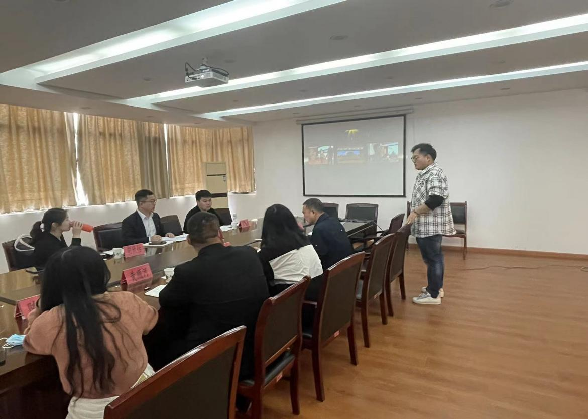 同心協(xié)力，共創(chuàng)青協(xié)美好明天