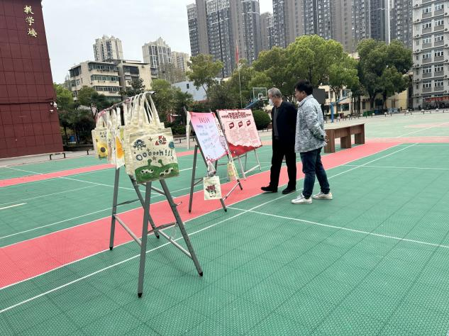 愛心物品傳遞，感恩氣息洋溢