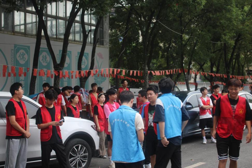 我校順利開(kāi)展迎接2023級(jí)新生報(bào)道工作