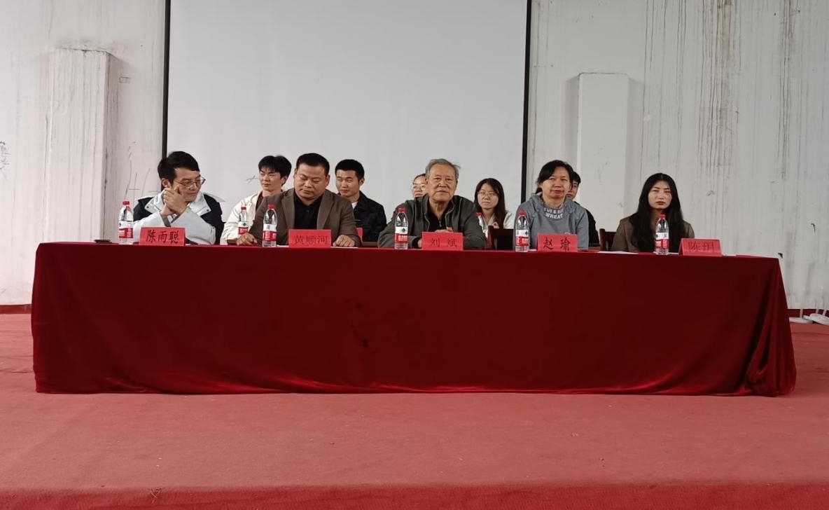 以青春之名,赴籃球之約——校團委舉行第十八屆“希望杯”籃球賽開幕式 以青春之名,赴籃球之約——校團委舉行第十八屆“希望杯”籃球賽開幕式