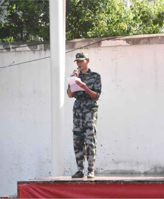 武漢科技職業(yè)學(xué)院舉行2024級(jí)新生開學(xué)典禮暨軍訓(xùn)結(jié)營(yíng)儀式