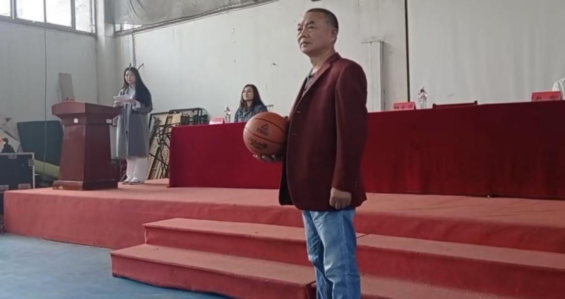 青春熱血，逐夢(mèng)“籃”場(chǎng)  ——武漢科技職業(yè)學(xué)院第十九屆“希望杯”籃球賽開幕