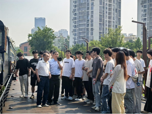 尋跡百年武九，解碼匠心傳承——我院開展四美塘文化公園沉浸式實踐活動