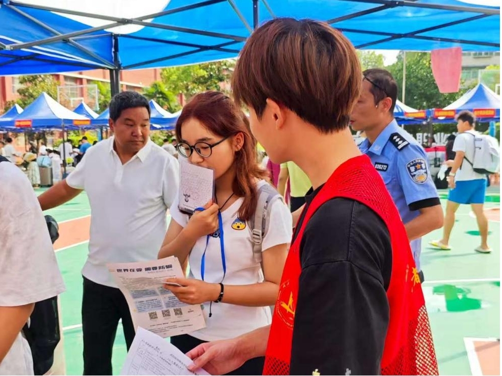 以心迎新，共赴星?！錆h科技職業(yè)學(xué)院圓滿完成2025級(jí)新生迎接工作