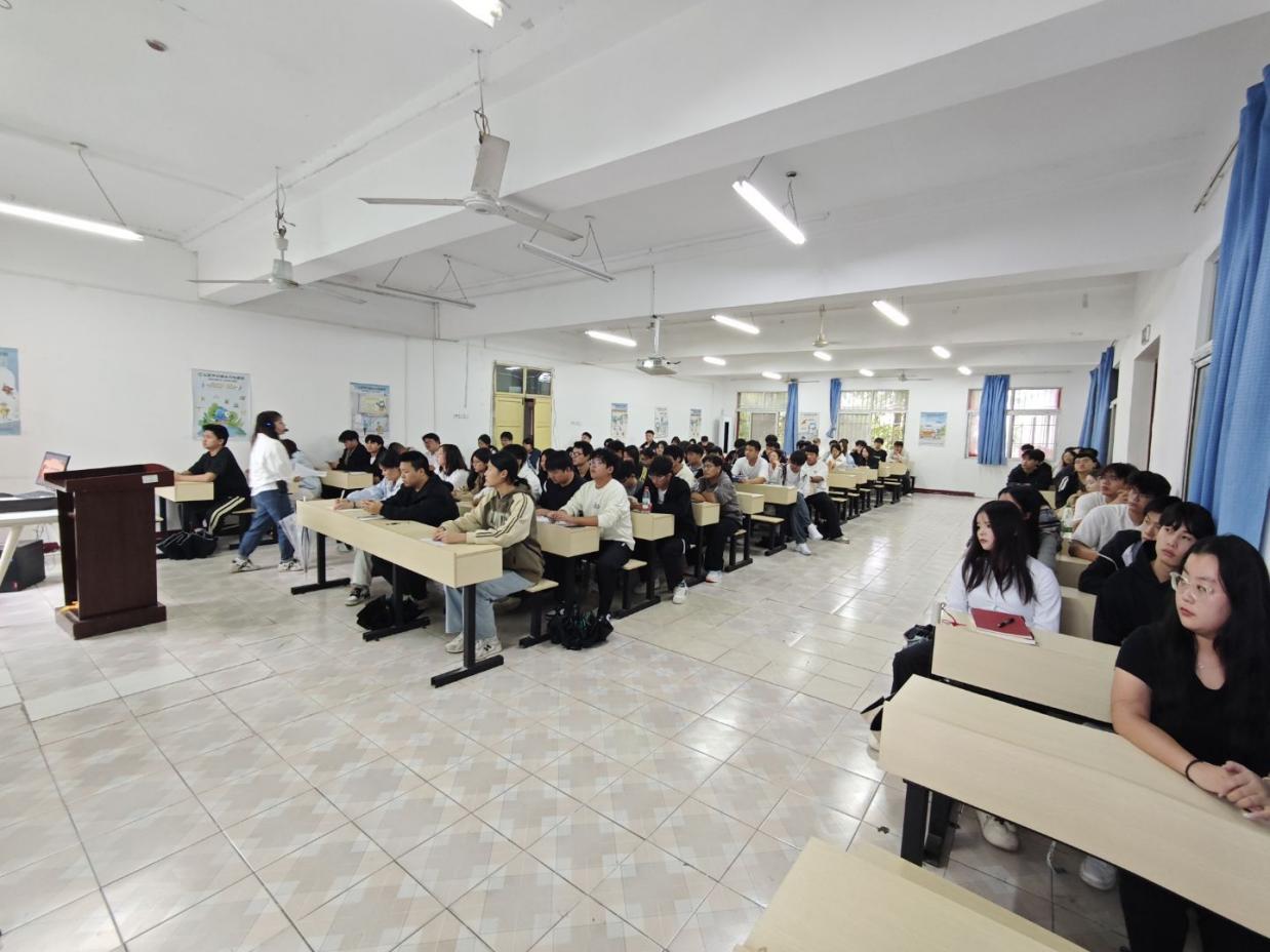 我院團(tuán)委順利開展2025年下半年團(tuán)學(xué)干部培訓(xùn)