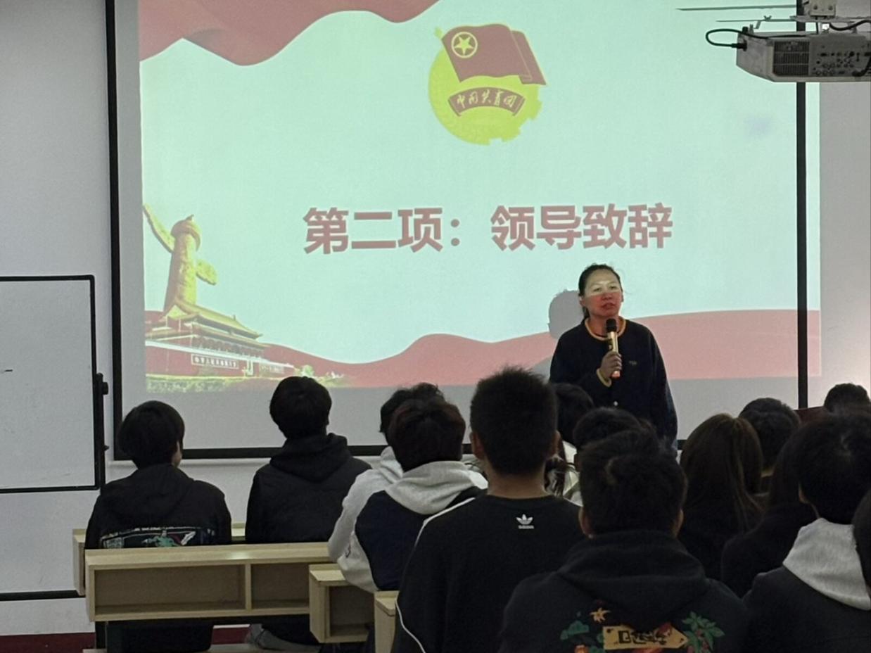 武漢科技職業(yè)學院第八期團課開班儀式順利舉行