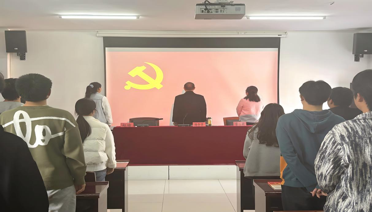 武漢科技職業(yè)學院第40期業(yè)余黨校開班典禮順利舉行