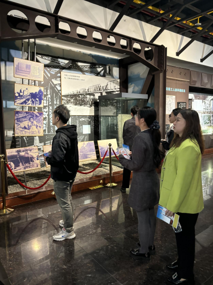 深化黨史學(xué)習(xí) 傳承紅色基因——我院黨員教師代表前往武漢二七紀(jì)念館參觀學(xué)習(xí)