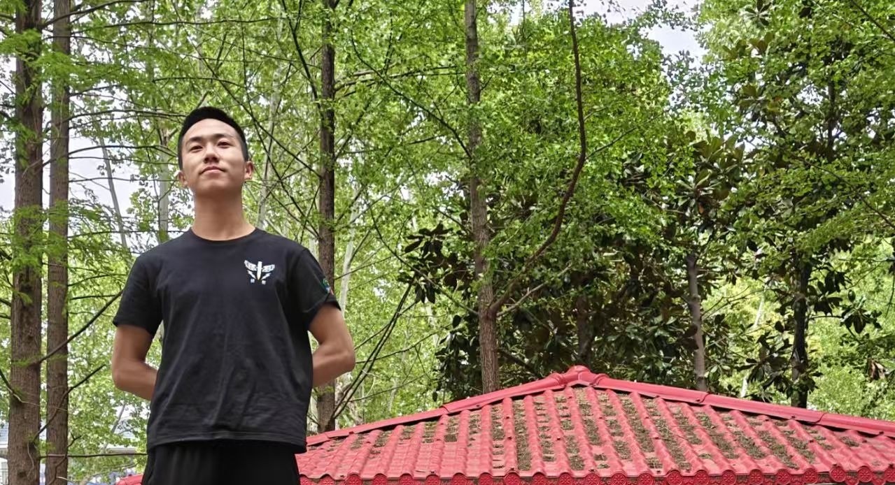 武科職學(xué)子唐方宇：仙桃馬拉松上閃耀的青春擔(dān)當(dāng)