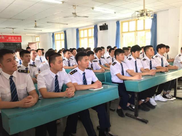 （轉(zhuǎn)載）2019高考填報(bào)這個(gè)志愿 不再為工作擔(dān)憂