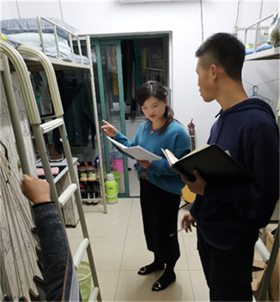 宿我風(fēng)采 愛在心舍 武科院開展大學(xué)生內(nèi)務(wù)整理評(píng)比活動(dòng) 宿我風(fēng)采 愛在心舍 武科院開展大學(xué)生內(nèi)務(wù)整理評(píng)比活動(dòng)