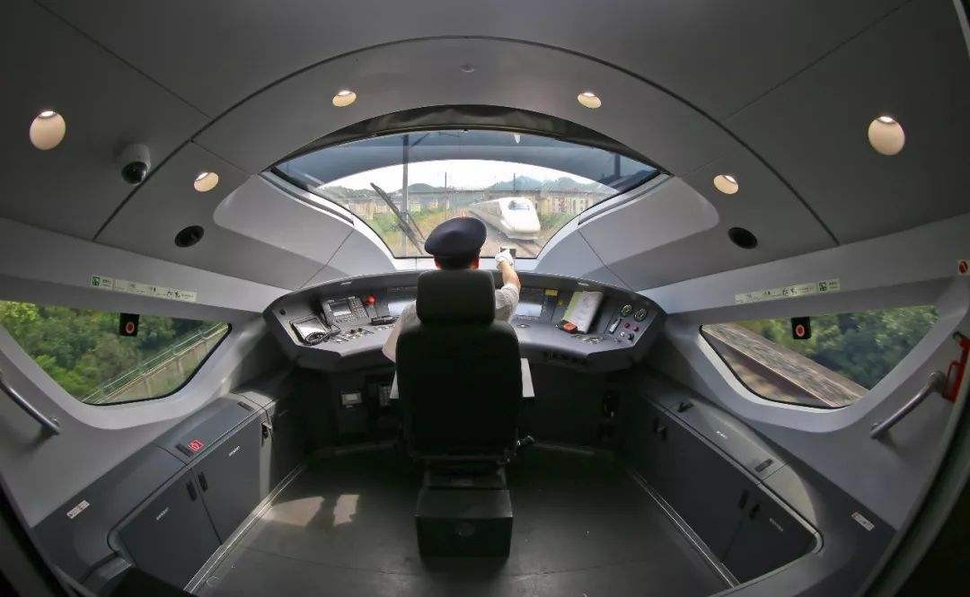 轉(zhuǎn)發(fā)| 120人！地方鐵路招聘線路維護(hù)人員！大專可報(bào)！