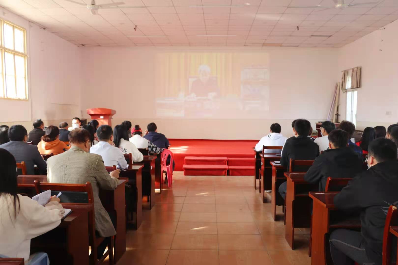 我院組織黨員干部及廣大師生 學(xué)習(xí)貫徹黨的十九屆五中全會精神 我院組織黨員干部及廣大師生 學(xué)習(xí)貫徹黨的十九屆五中全會精神