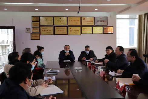 洪山區(qū)領(lǐng)導(dǎo)干部蒞臨我院開(kāi)展聯(lián)系“七個(gè)一”重點(diǎn)工作