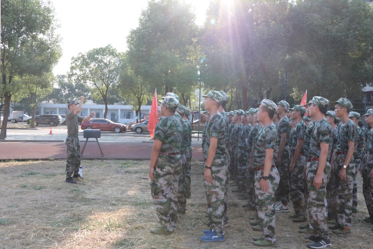 “勿忘國恥，吾輩自強(qiáng)”新生軍訓(xùn)之愛國主義教育