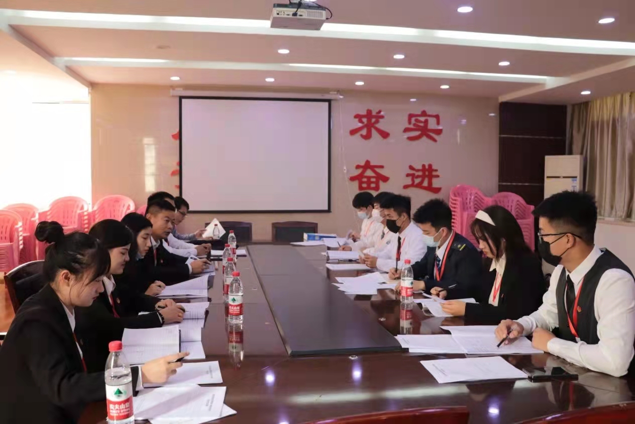 我院第十次學生代表大會隆重召開！