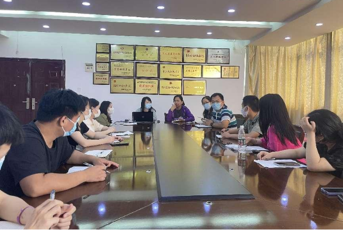 學(xué)院黨委召開2022屆畢業(yè)生黨員“最后一堂黨課